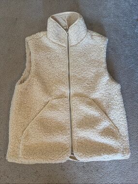 H&M Cream Sherpa-Lined Zip-Up Vest